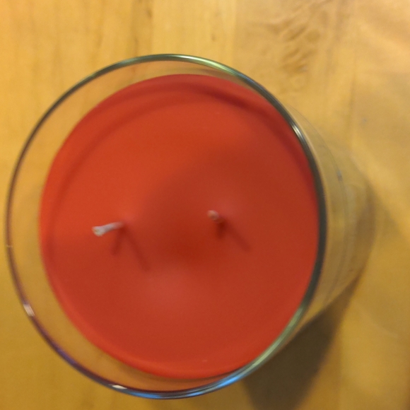 Yankee Candle Sparkling Cinnamon - Picture 2 of 3